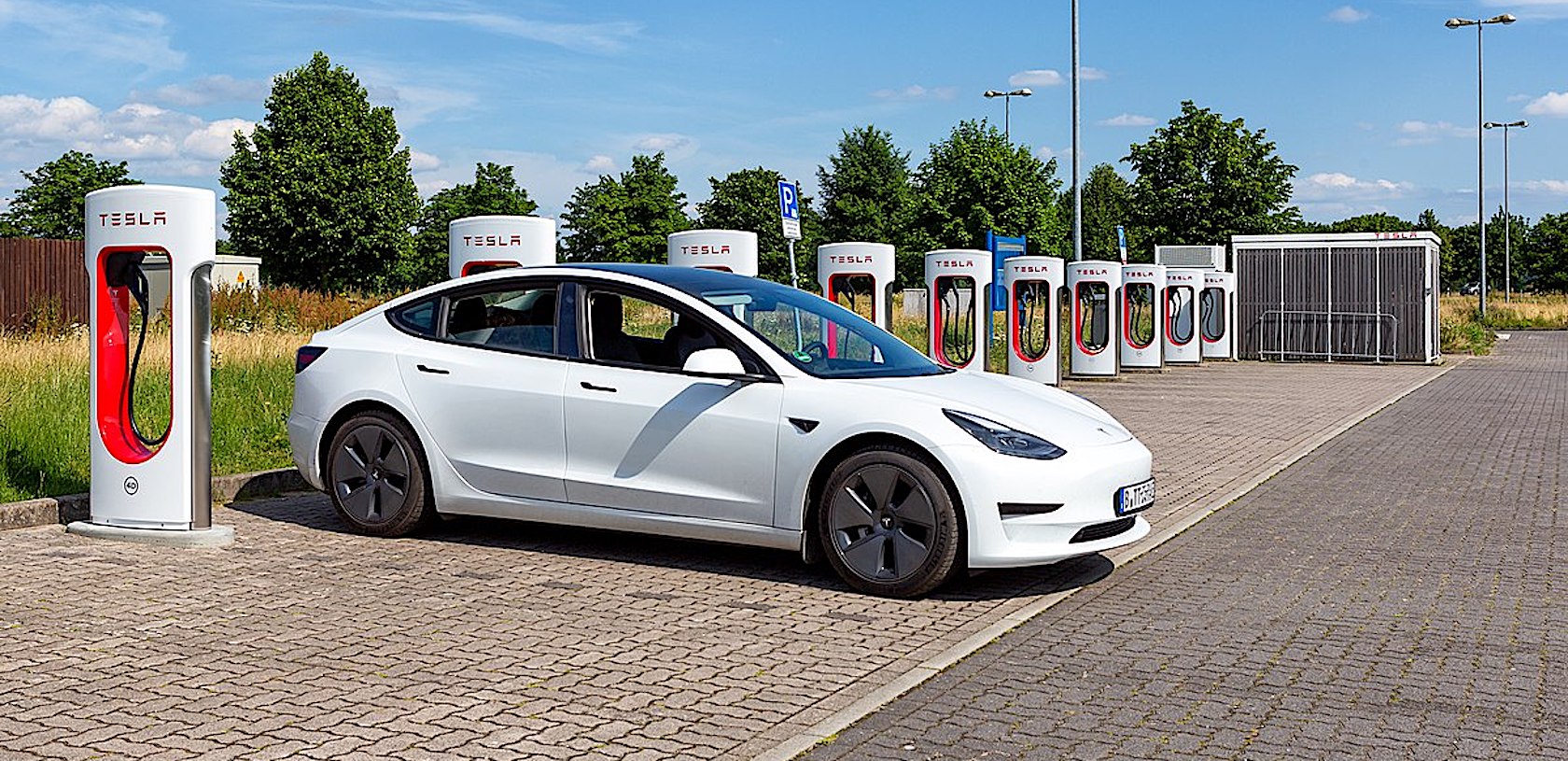 NonTesla Drivers Urgently Need Access To Their Superchargers Carlist